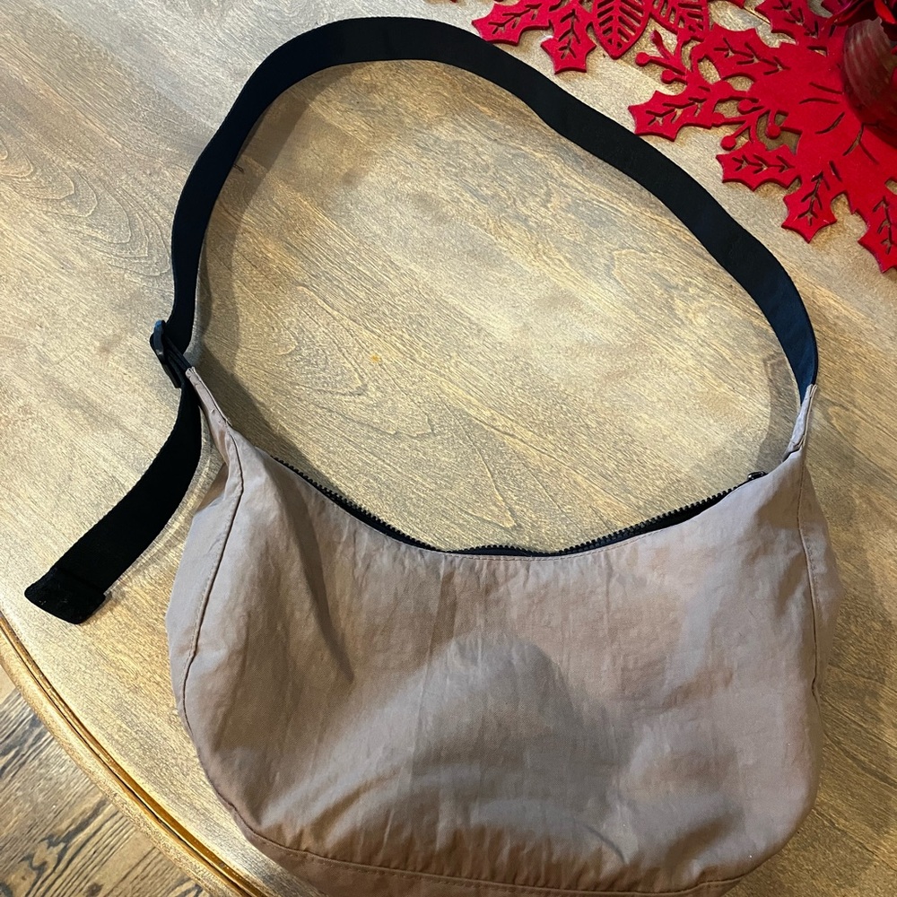 BAGGU Medium Crescent Bag